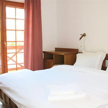 Sunshine Hotel 3*